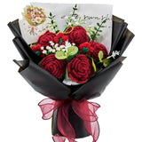 Crochet Flowers, Crochet Flower Bouquet Of Crochet Roses, Handmade Red Roses Artificial Flowers For Home Decor, Wedding, Birthday Gifts For Women, Girlfriend'S Day (Include Card, Gift Bag, Black)