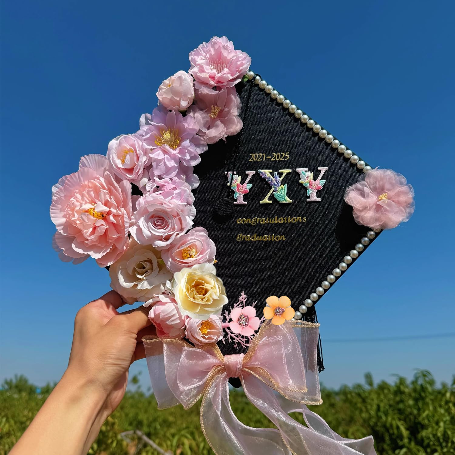 60Pcs Faux Flower Heads Bulk Small Daisy Roses Fake Mini Pink Silk Artificial Flower With Green Leaves For Craft Garland Graduation Cap Wedding Bridal Baby Shower Home Party Decoration Diy Cake Decor