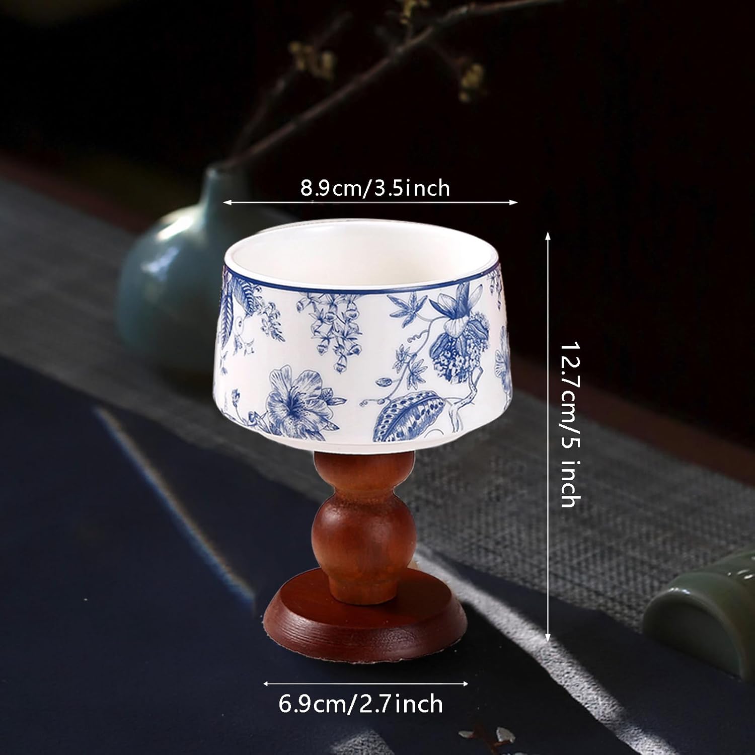 Plthuoe Blue And White Ceramics Scented Candles Goblet Wooden Ceramic Jar Candle Chinoiserie Wood Wick Candles Natural Soy Candle 30 Hours Long Lasting For Gift Home Decor Women Christmas(5 Oz)