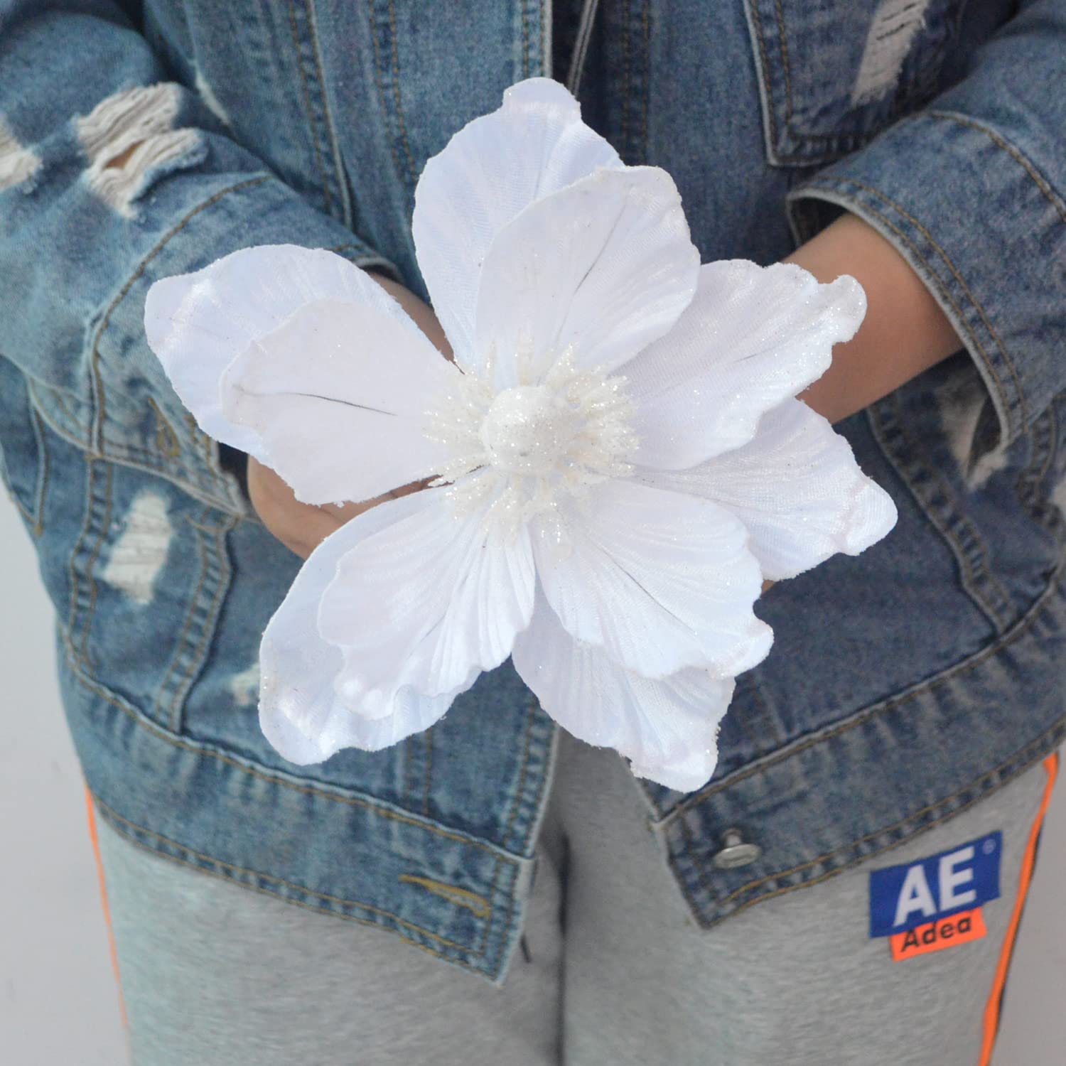 Glitter Christmas Flowers Large Velvet Magnolia Artificial Floral Ornaments Pack Of 6 Folded Flower For Christmas Tree Decoration Wreath Decor Wedding Centerpiece (White)