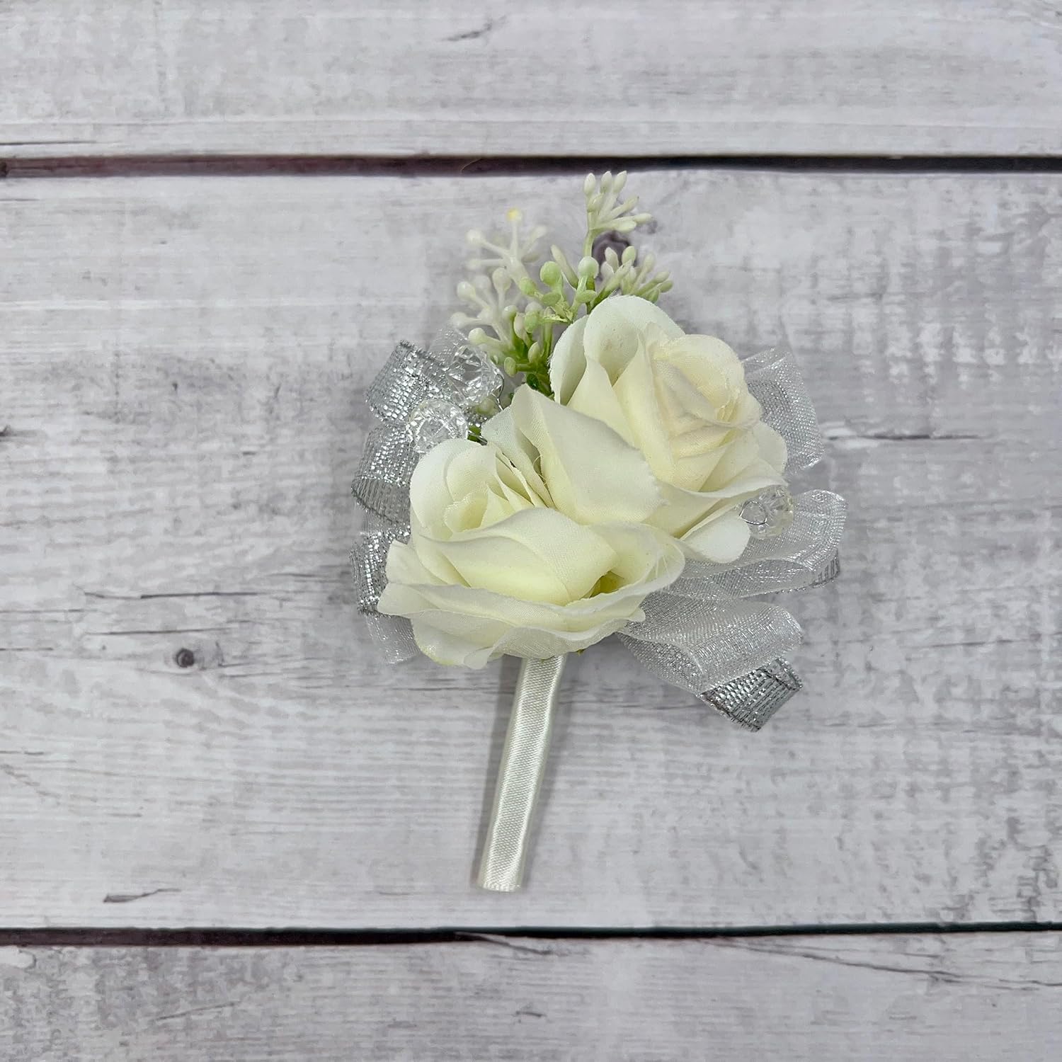 White Rose Flower Wrist Corsage Boutonniere Set Bridesmaid Wrist Corsage Bracelet & Groom And Best Man Boutonniere For Wedding Flowers Accessories Prom Suit Decorations (White)