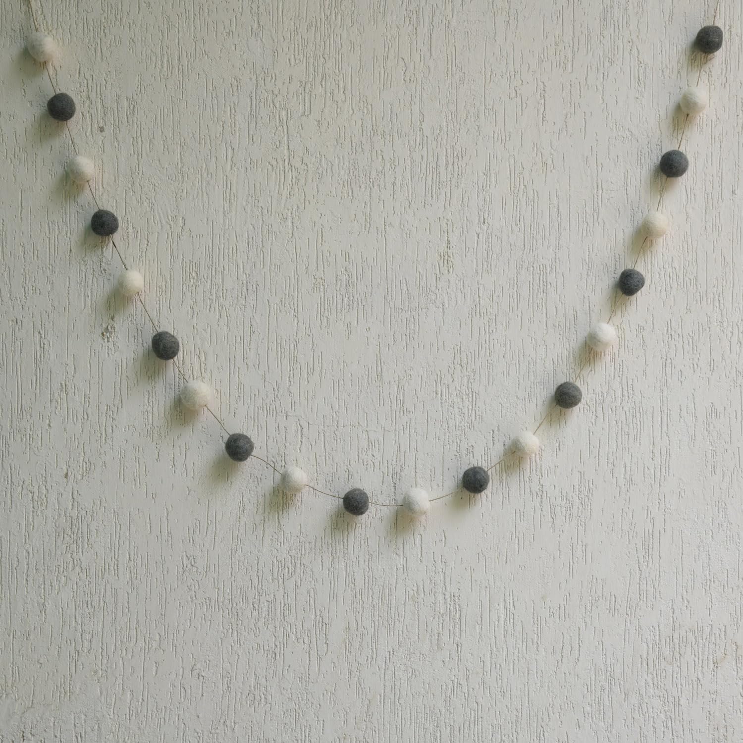 De Kulture Handmade Premium Wool Felt Large Pom Pom Garland Eco Friendly Christmas Tree Ornament, Home Office Wedding Party Holiday Decoration Banner | 96 Inches (Grey & Off White)