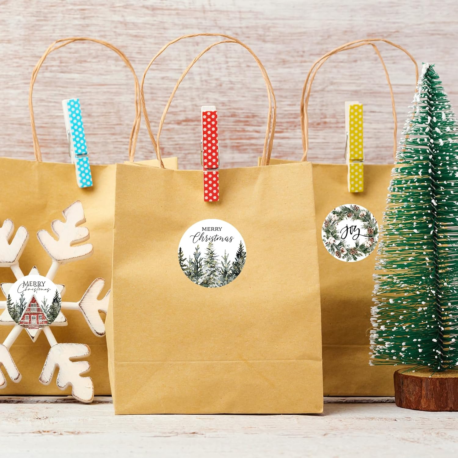 1000Pcs Christmas Roll Stickers 1.5 Inch Self-Adhesive Watercolor Cedar Wreath Pine Cone Label Decals For Winter Xmas Seal Cards Envelopes, 8 Designs