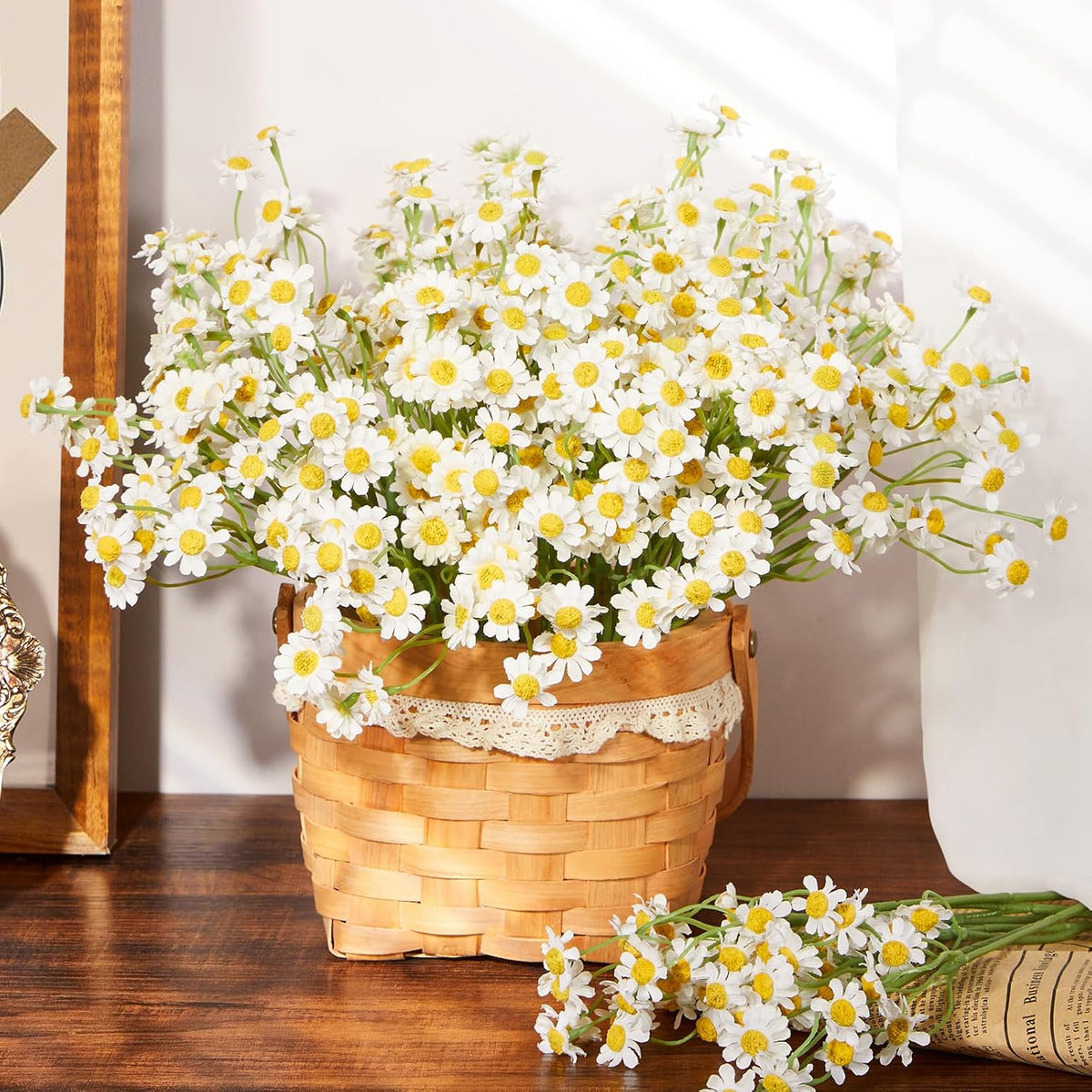 24Pcs Small White Daisy Flowers Artificial Fake Wildflower Bouquet, Realistic Faux Daisies Arrangements For Wedding, Vase Centerpiece Table Decorations, Diy Home Party (Not Include Basket)