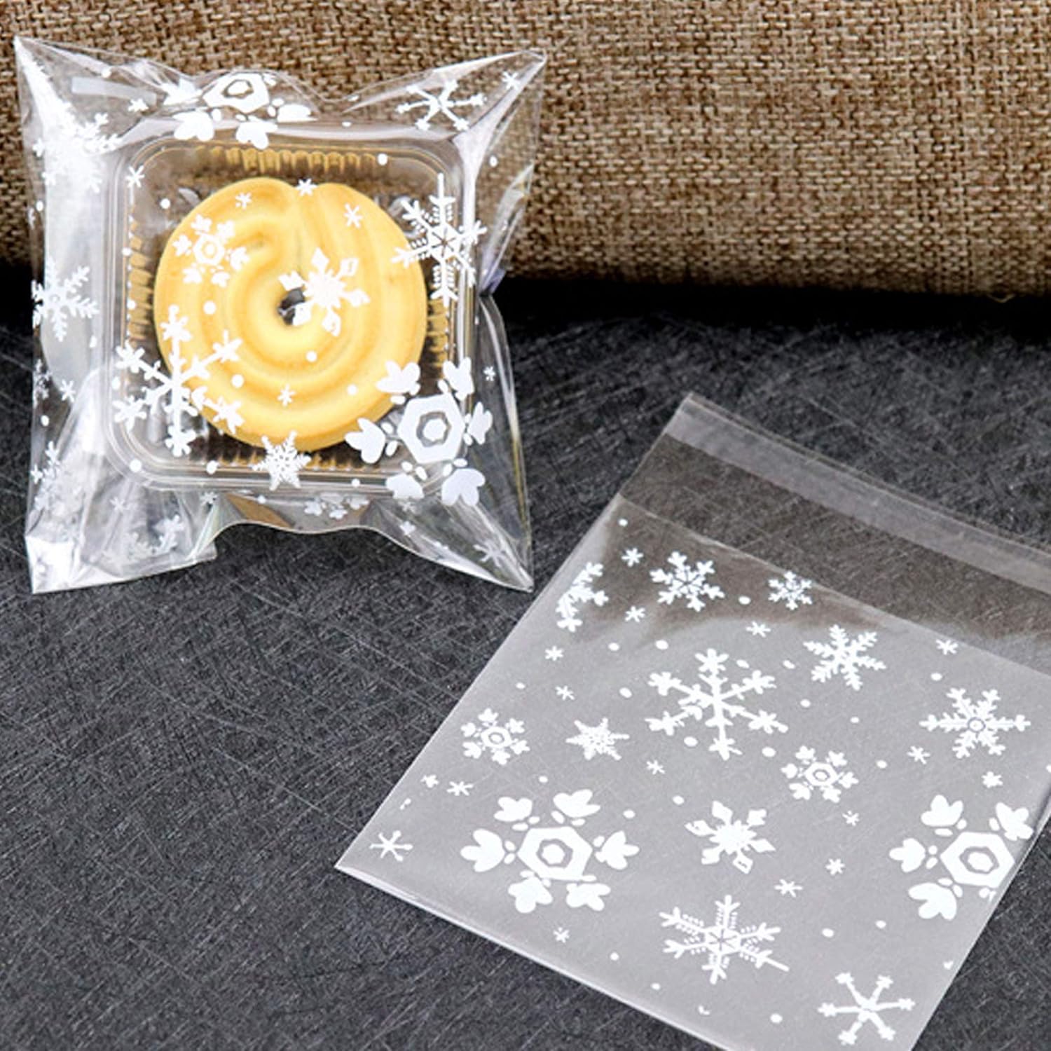 100 Pcs Christmas Snowflake Candy Bags, Goodies With Self Adhesive Candy Bags