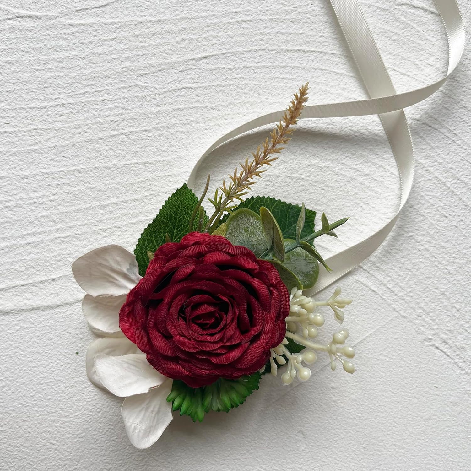Artificial Wrist Corsage Boutonniere Set For Groom Bride Groomsmen Bridesmaids, Corsage Wristband Men Boutonniere Wedding Party Prom Suit Decorations - Burgundy 2Pcs
