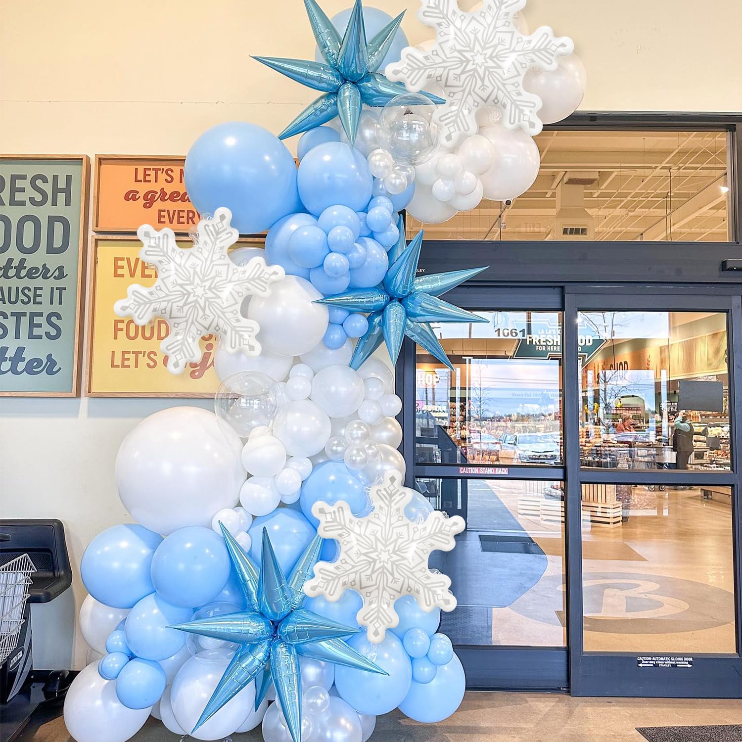 5Pcs 36Inch Transparent Snowflake Balloons Christmas Clear Snowflake Foil Mylar Balloons For Winter Wonderland Ice Snow Themed Birthday Party Decorations