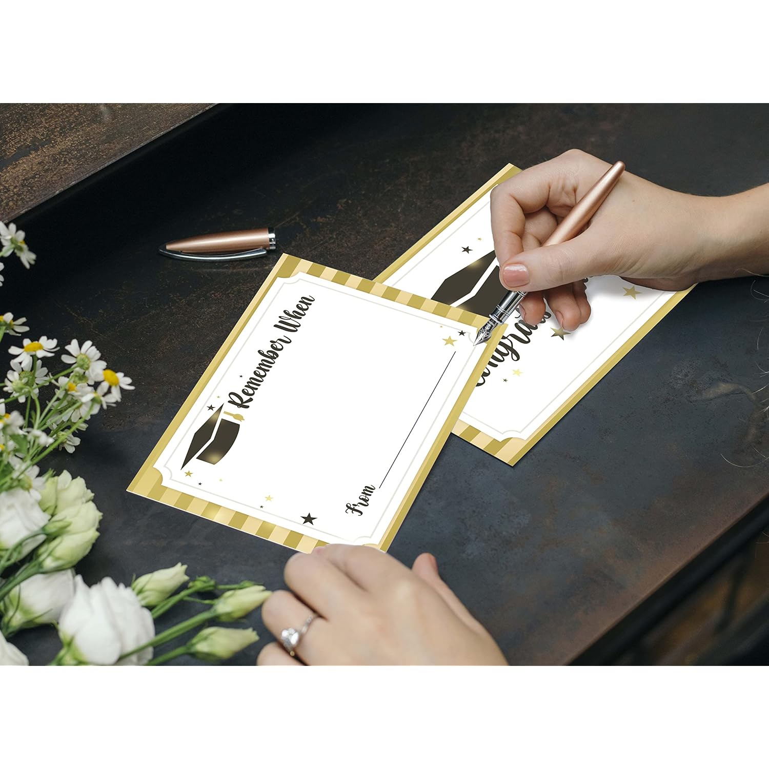 2025 Graduation Sign & Graduate Memory Card (1+25 Pk), Remember When... Please Share Your Favorite Memory Of The Grad, Graduation Party, Sorority Event Decoration Supplies(Jyc17)