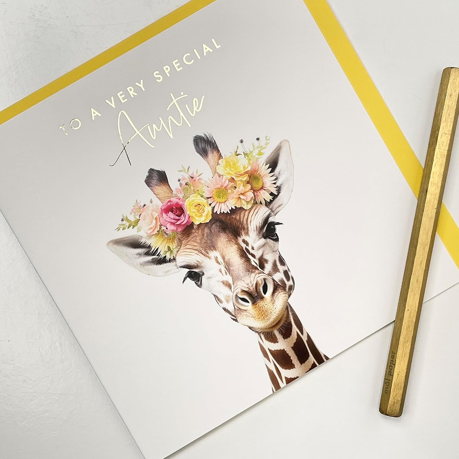 Old English Co. Giraffe Very Special Auntie Card - Giraffe Floral Cute Birthday Card For Her - Cute Well Done Congratulations Cards For Auntie From Niece Or Nephew | Blank Inside With Envelope