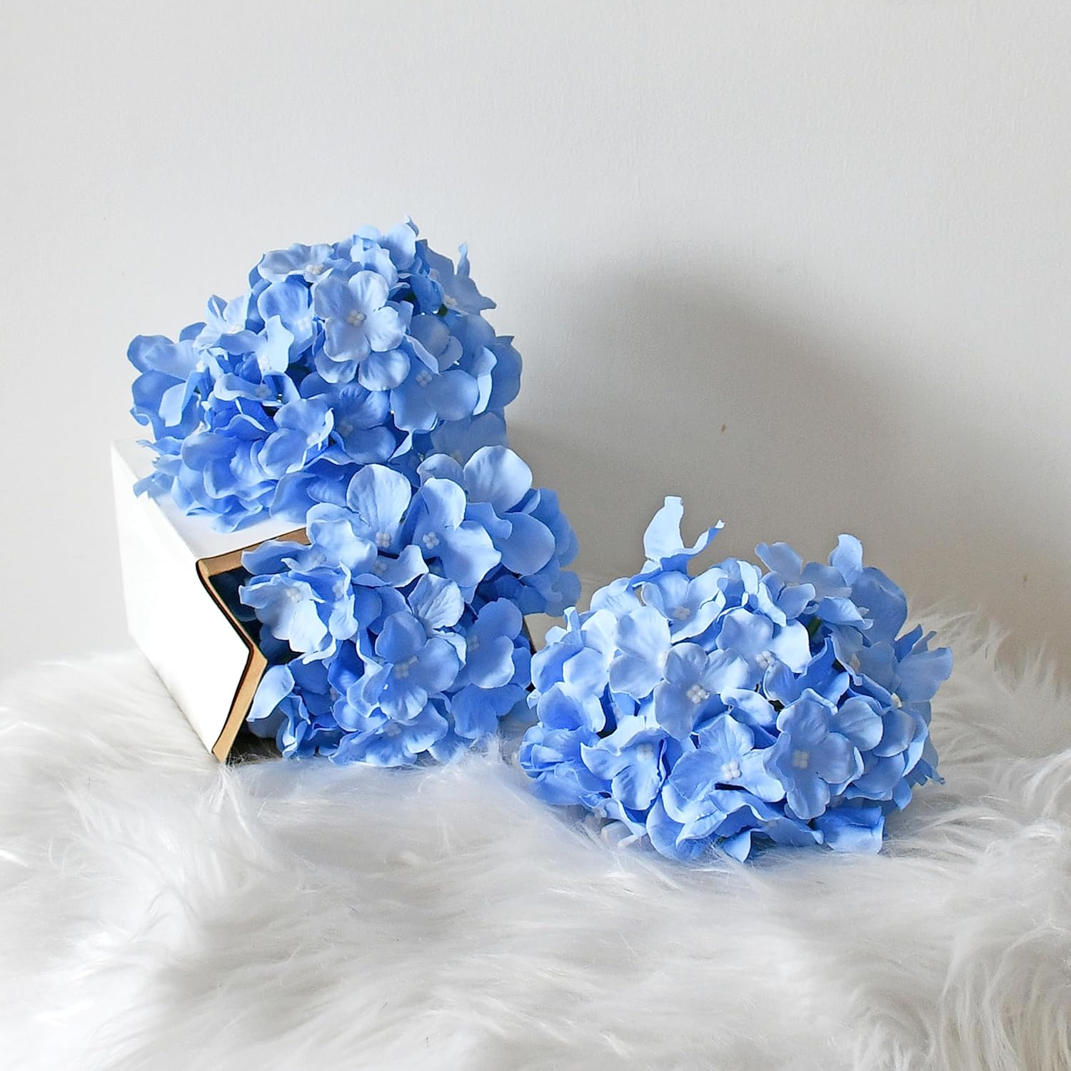 Sky Blue Silk Hydrangea Flower Heads 10 Pcs With Removable Stems 12.5" Faux Flowers For Home, Wedding & Event Décor