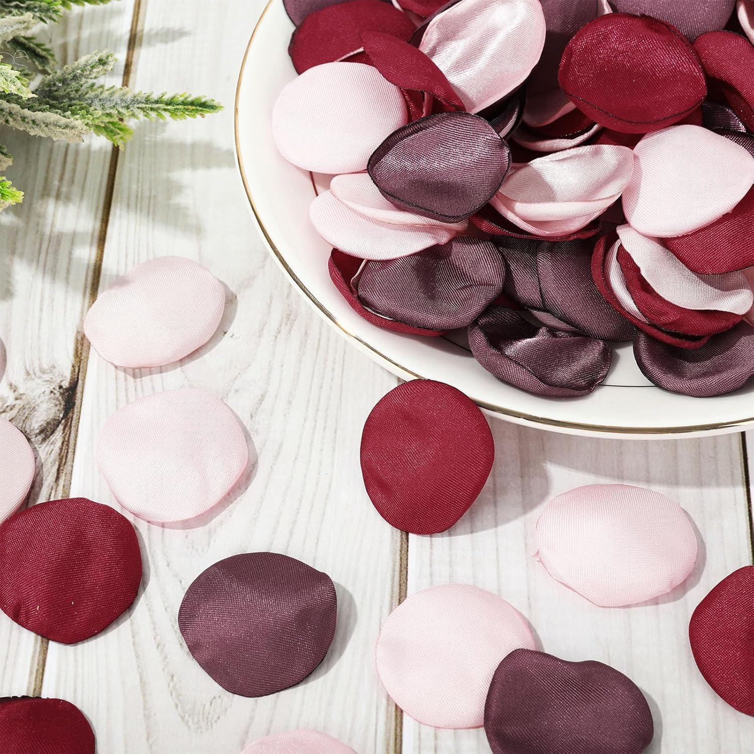 600Pcs Silk Rose Petals Burgundy Maroon Mauve Flower Petals Artificial Scatter Flowers For Bridal Shower Romantic Night Wedding Aisle Table Centerpieces Decorations