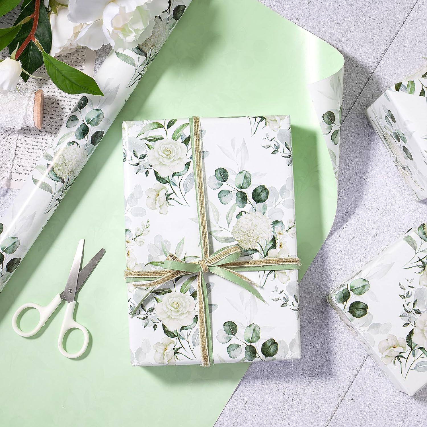 Reversible Floral Wrapping Paper For Women Girls, Mini Roll, Elegant Flower Greenery And Sage Green Gift Wrap Paper For Wedding, Birthday, Bridal Shower, Mother'S Day, 17 Inches X 16.4 Feet