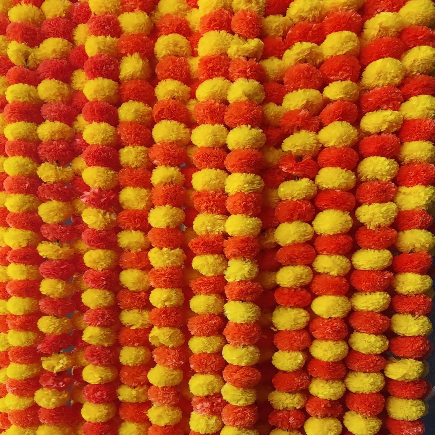 5 Feet Indian Marigold Garland For Decoration, Artificial Marigold Flowers For Diwali Halloween Day Of Dead, Día De Los Muertos, Indian Wedding Flower Decoration (Yellow & Dark Orange)