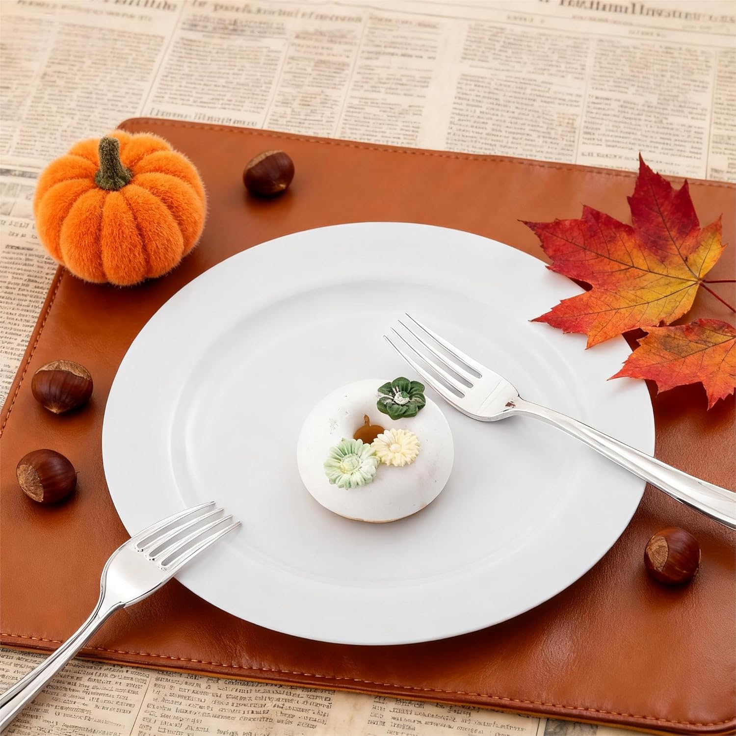 60Pcs White Plastic Plates - Heavy Duty White Disposable Plates For Christmas/Thanksgiving Party/Wedding -Serve For 30 Guests Include 30Pcs 10.25" & 30Pcs 7.5" Plates For Party