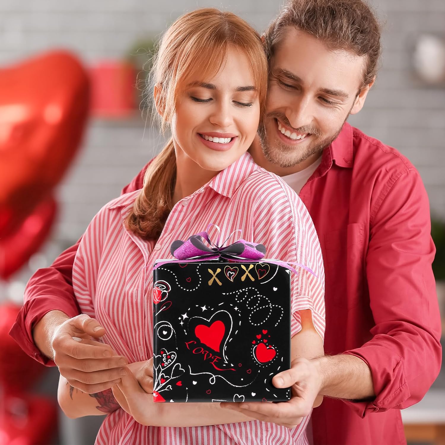 Valentine Wrapping Paper Roll - 1 Roll 17’’ X 33Ft Valentines Day Wrapping Paper Black Red Heart Wrapping Paper Valentine Gifts Wrap For Men Women Xoxo Design With Cutting Line