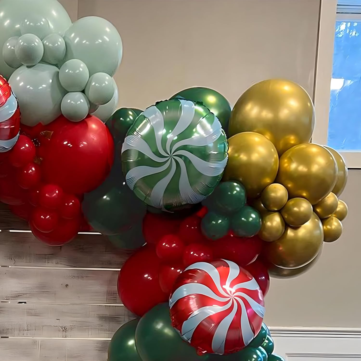 Christmas Balloon Garland Arch Kit Red Green Gold White 144 Pcs 12" 10" 5" Latex Balloons Candy Cane Balloons For Kids Xmas New Year Birthday Holiday Party Indoor Outdoor Decorations Supplies