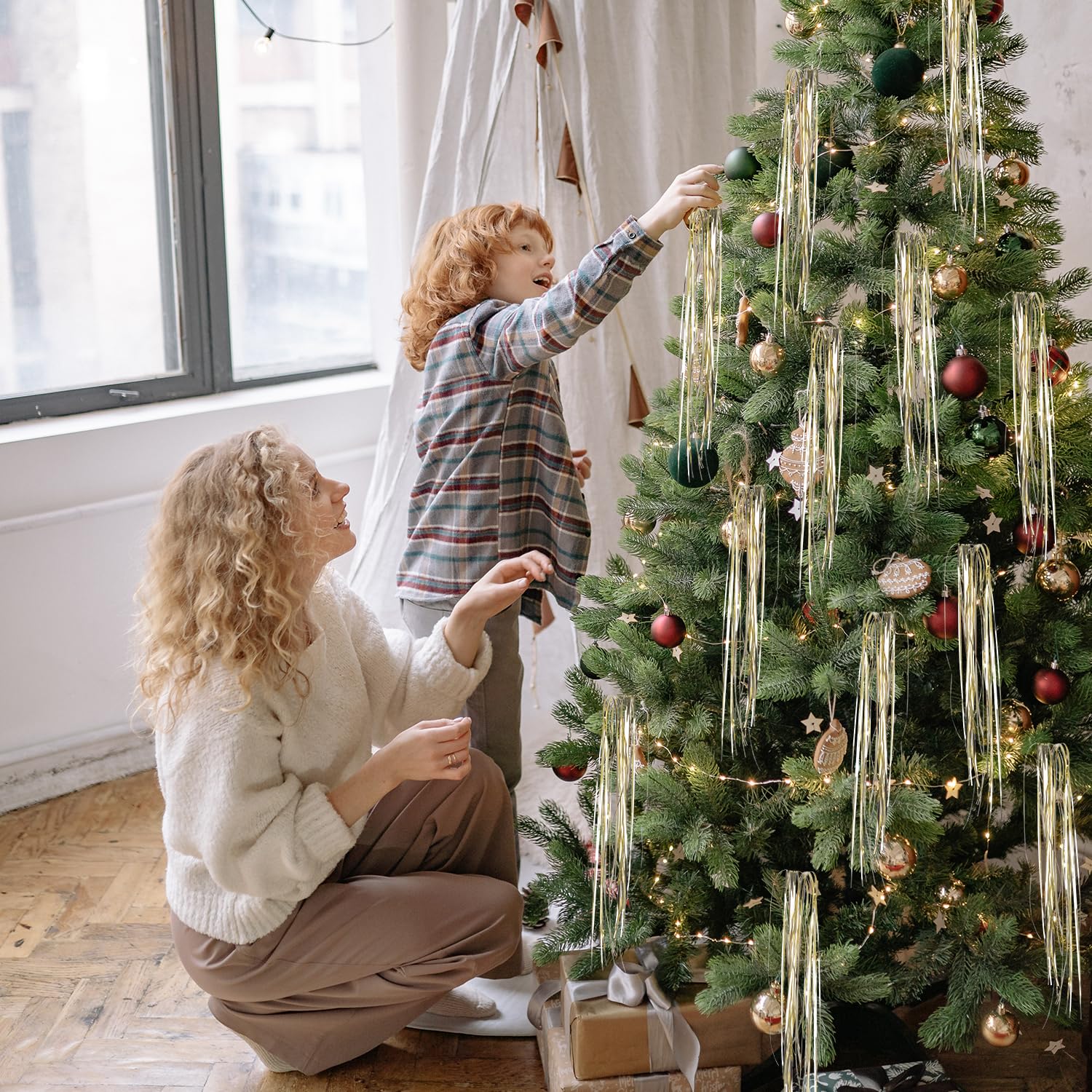 Tinsel Icicles 4000 Strands Metallic Gold Tinsel Christmas Tree Streamer Party Decoration 18 Inch Tinsel For Christmas Tree Icicles Indoor Outdoor Xmas New Year Disco Birthday Party Supplies