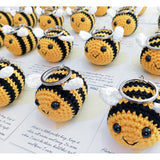 Pocket Hug Bee With Greeting Cards, Crocheted Handmade Small Gifts, Cute Little Heart Pocket Hug & Gift Card, Thinking Of You Love Gift For Family And Friends. (With Keychain)