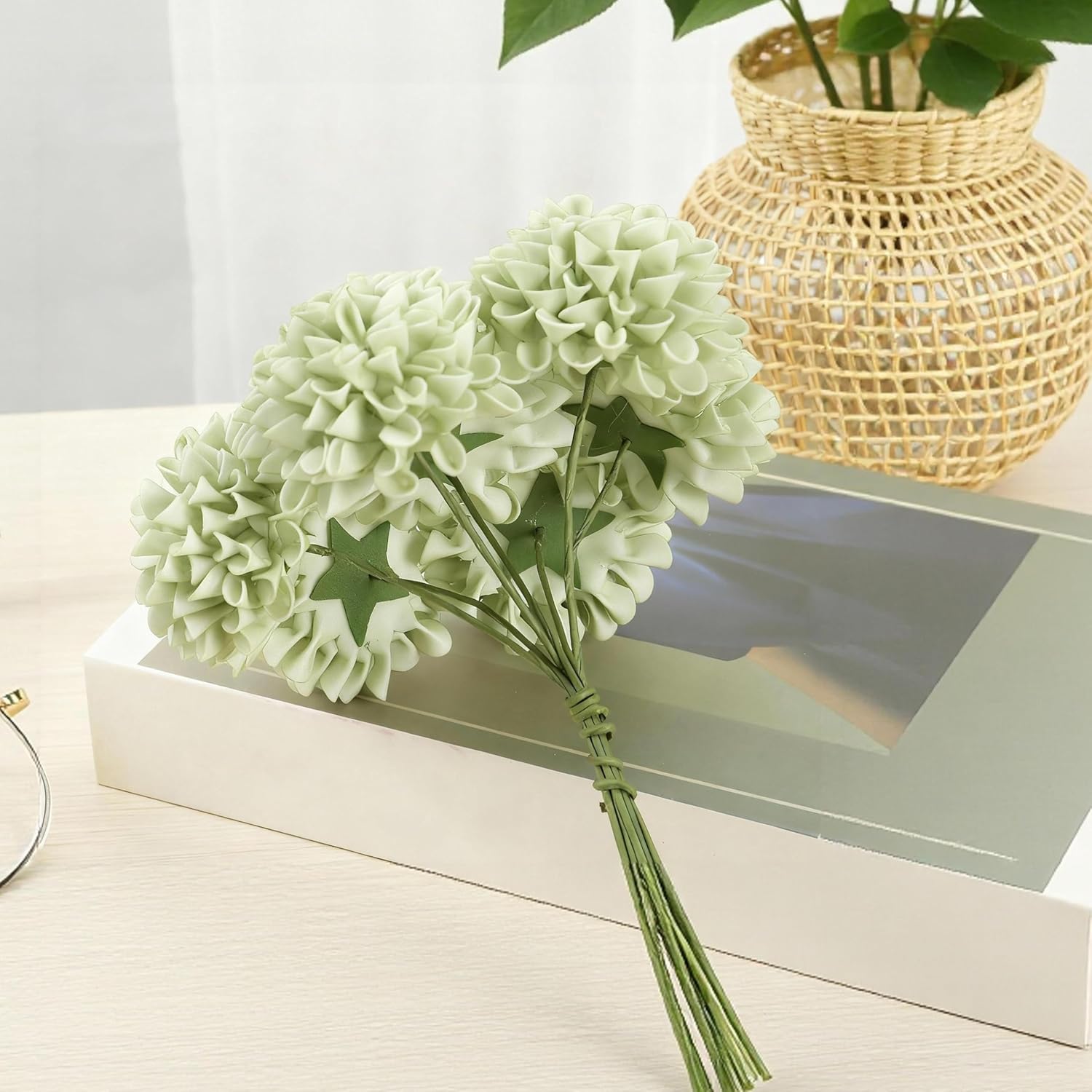 Artificial Flowers, 25Pcs Realistic Artificial Rose For Diy Wedding Bouquets Centerpieces Arrangements, Sage Green Dahlia Flowers With Stem For Bridal Shower Party Home Decorations