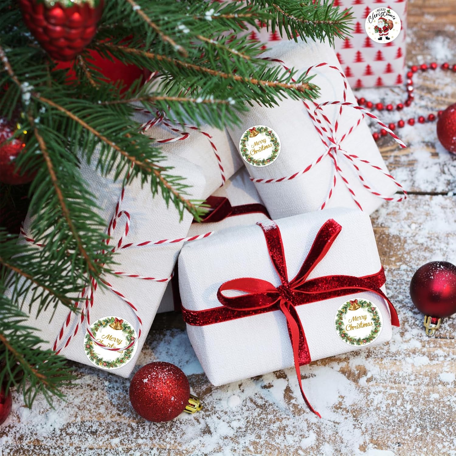 500 Pcs 1.5 Inch Merry Christmas Stickers Christmas Sticker Labels Roll For Envelopes,Gift Packing,Cards,Party Supplies (Christmas Wreath)