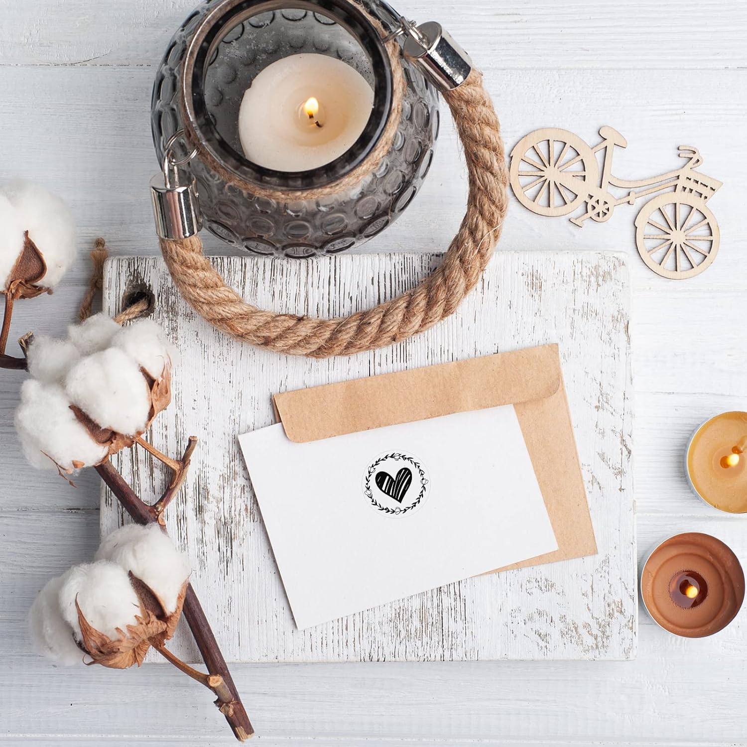 500 Pieces Clear Heart Envelope Seals, Wedding Heart Stickers, Love Stickers 1.26 Inch Round Sealing Sticker For Wedding Invitation Card Bridal Shower Christmas New Year Party Favor(Black)