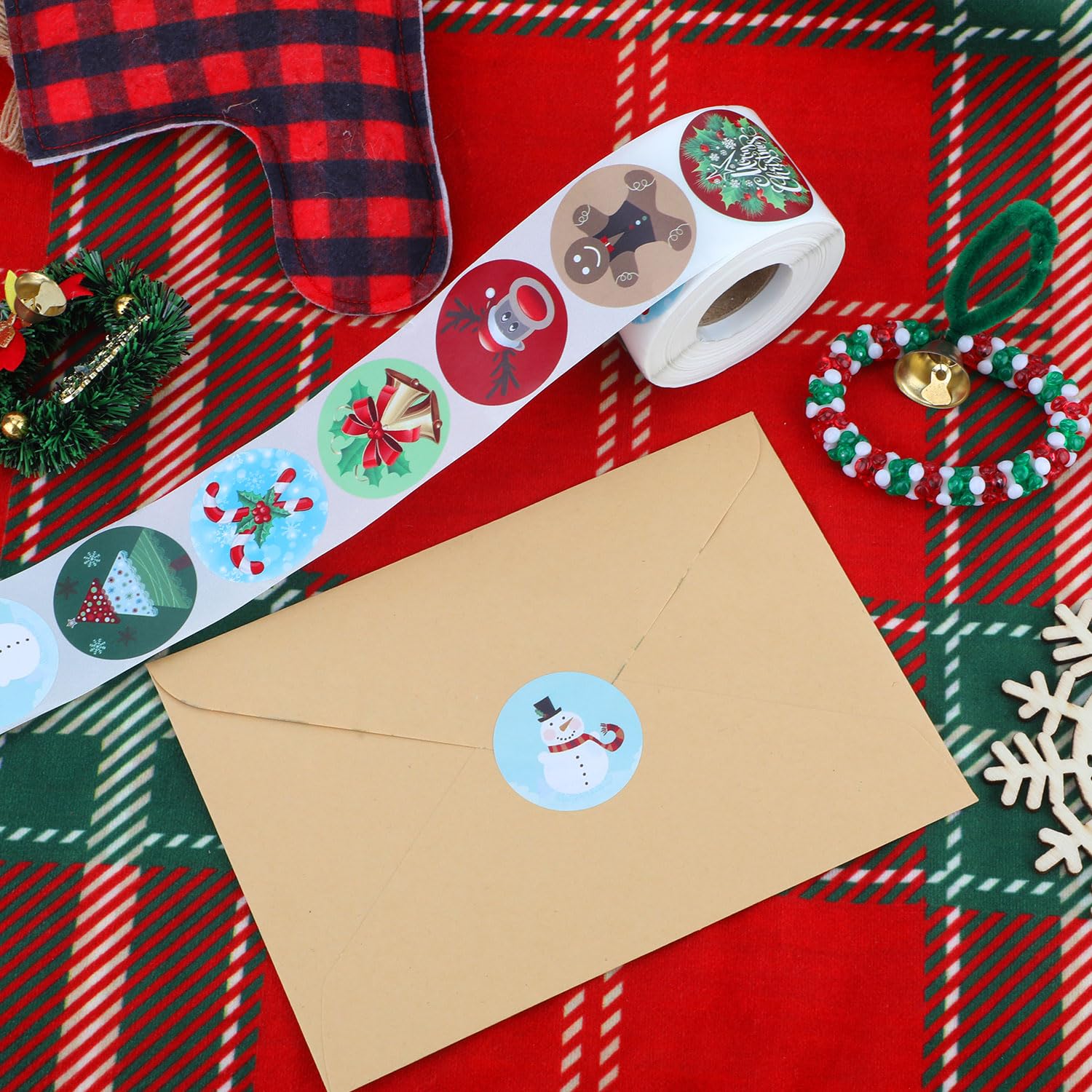 500Pcs 2024 New Upgrades Christmas Stickers Rolls, 1.5 Inch Round Merry Christmas Seals 8 Patterns Christmas Tree Labels Envelope Decals Stickers Xmas For Cards Crafts Gift Boxes
