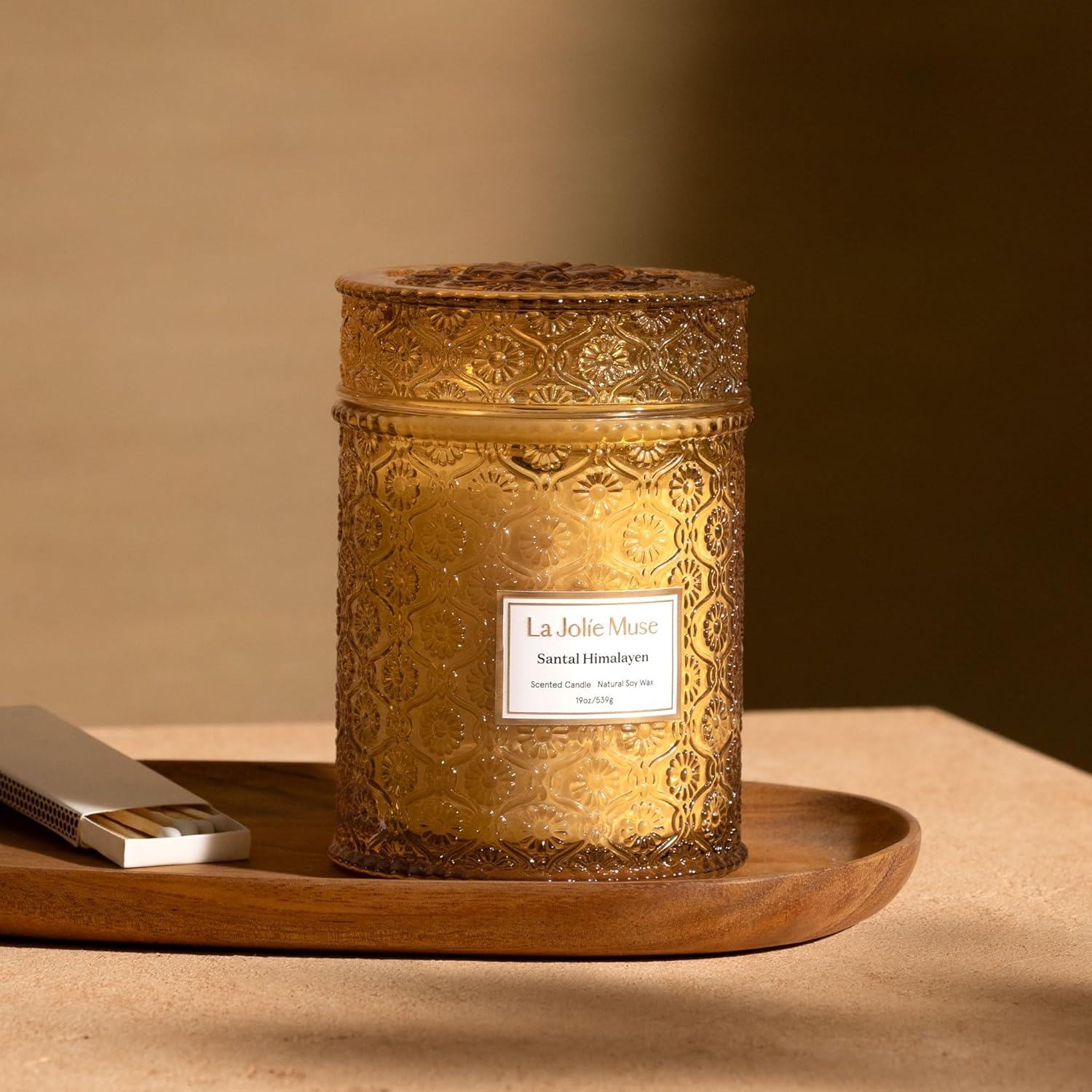Santal Himalayen Candle - Sandalwood, Fig & Amber |19 Oz Large Wooden Wick Candle | Natural Soy Wax | 90 Hours Clean Burn | Gift-Ready For Hosts & Gatherings | Elegant Home Décor