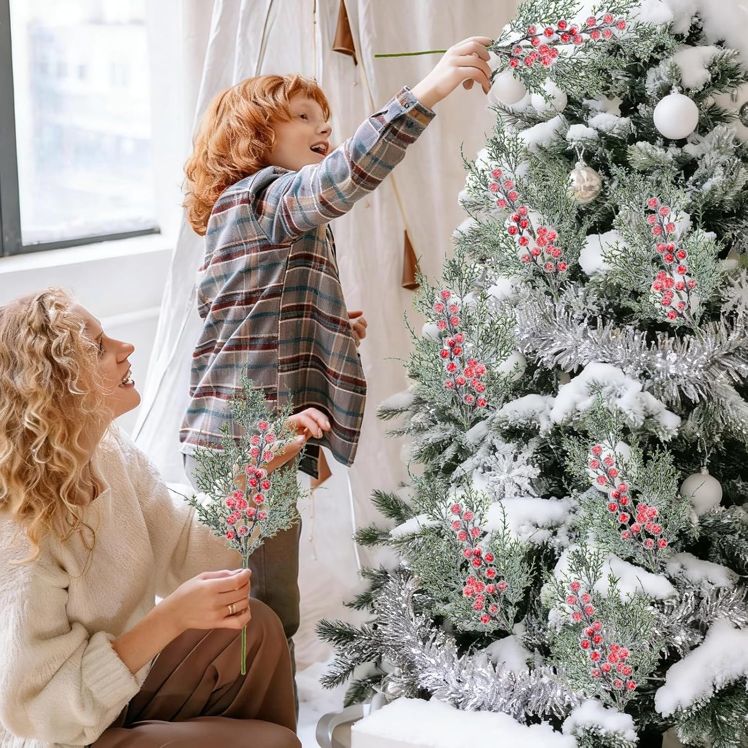 4 Pcs Christmas Picks, 17.5 Inch Artificial Christmas Flowers Picks Spray For Christmas Tree Wreath Floral Arrangement Vase Winter Holiday Season Décor