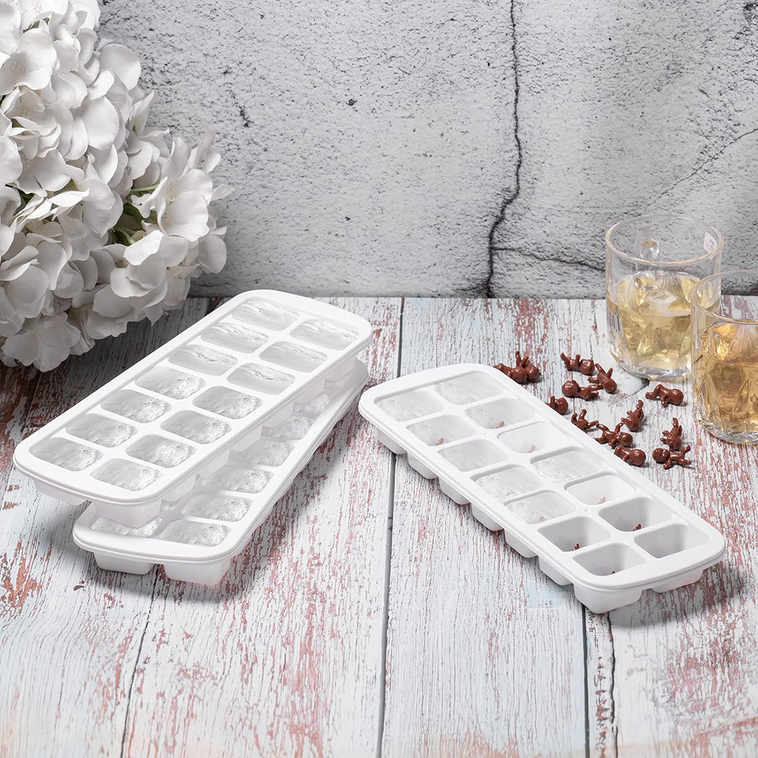 My Water Broke Baby Shower Game With 80 Mini Plastic Babies, 3 Ice Cube Trays And 1 Sign, Used For Ice Baby Shower Games, Black