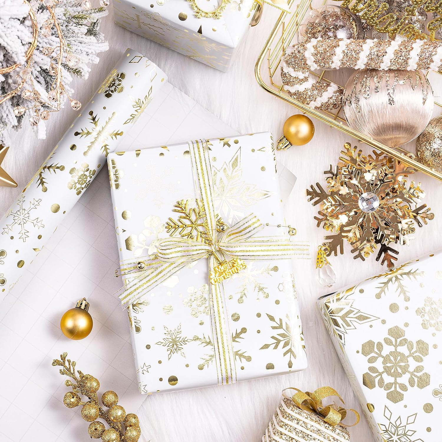 Gold Foil Snowflake Christmas Wrapping Paper Roll, Mini Roll, Elegant Gold And White Snowflake Design Gift Wrap Paper, Perfect For Holiday Gifts, Christmas Party, 17 Inches X 32.8 Feet