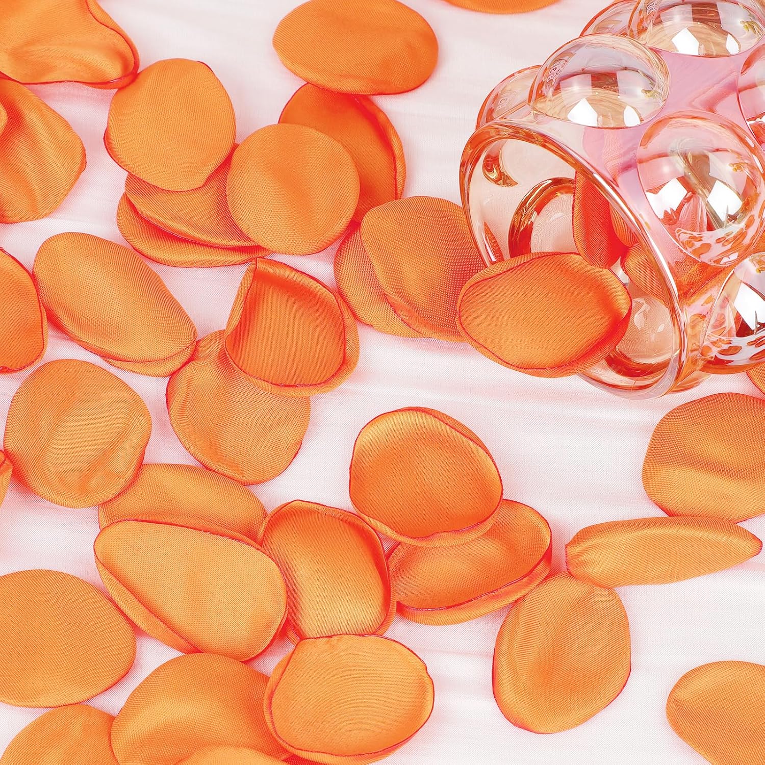 200Pcs Burnt Orange Flower Petals, Silk Rose Petals Fall Wedding Decor Flower Girl Petals For Wedding Aisle Table Centerpieces Thanksgiving Party Confetti Decorations