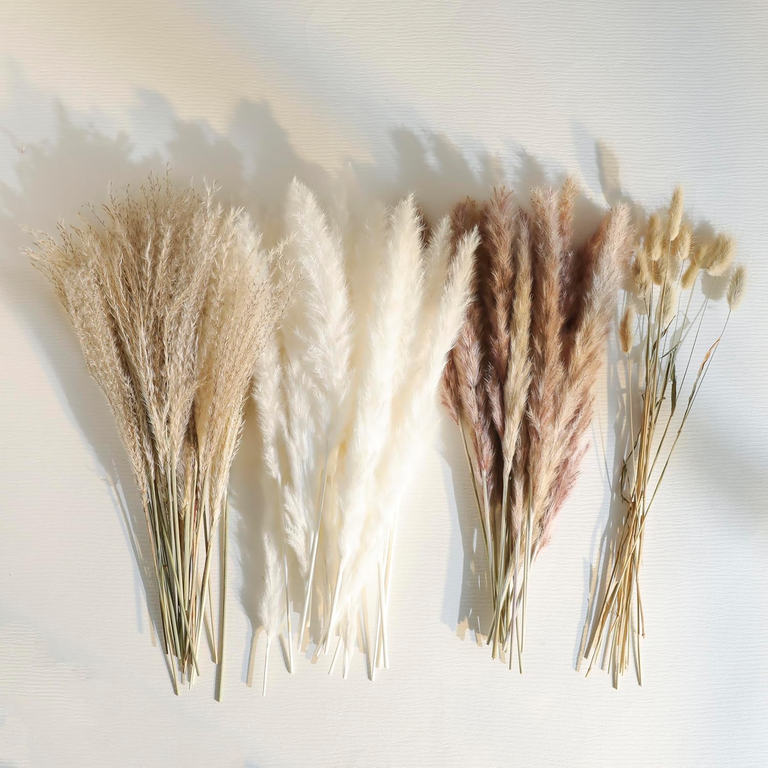 Dried Pampas Grass Decor, Natural Dried Flower Bouquet Rustic Boho Decor For Home Decor Indoor, Bedroom, Wedding, Or Gift