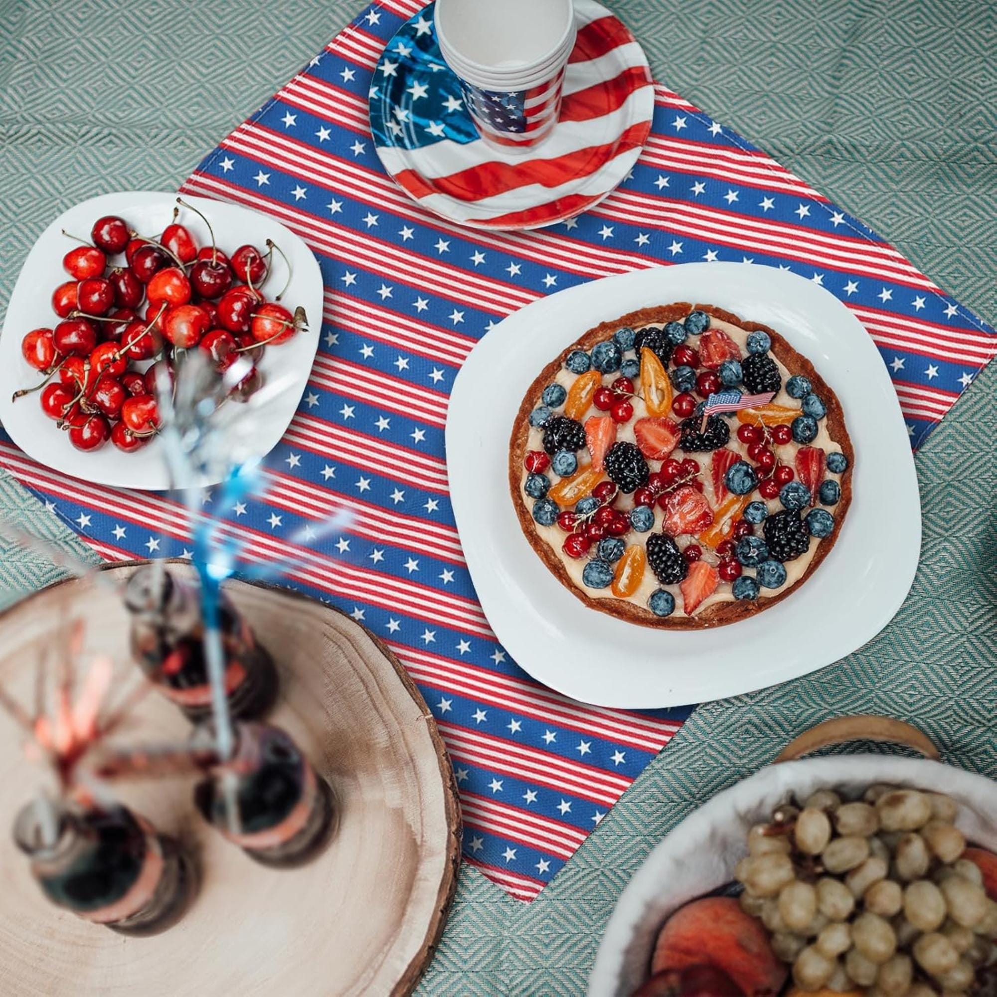 4 Piece Patriotic Cloth Napkins Set Washable 18 Inch Table Décor