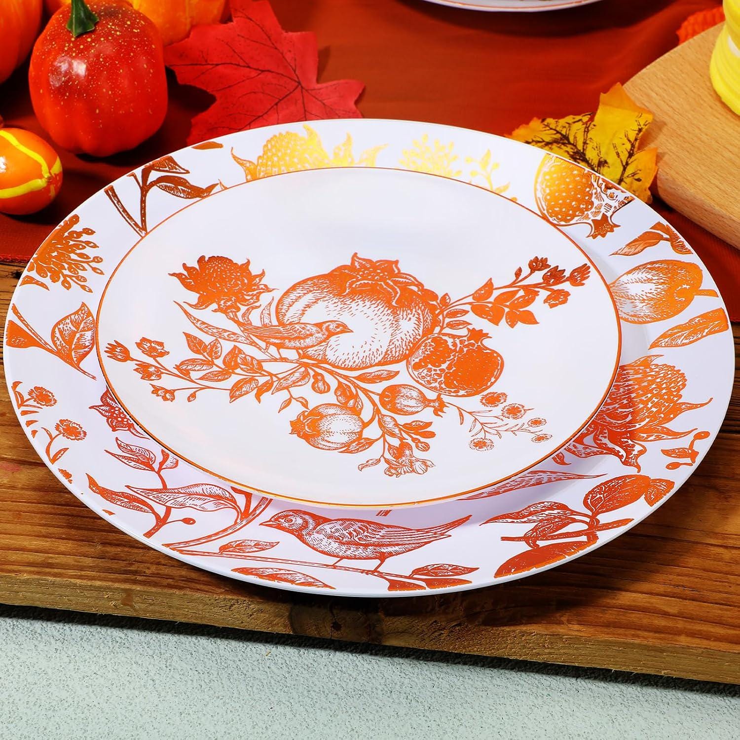 Vintage Disposable Plastic Plates 50PCS, Embossed Pomegranate Dessert Plates, Elegant Wedding Party Tableware Supplies