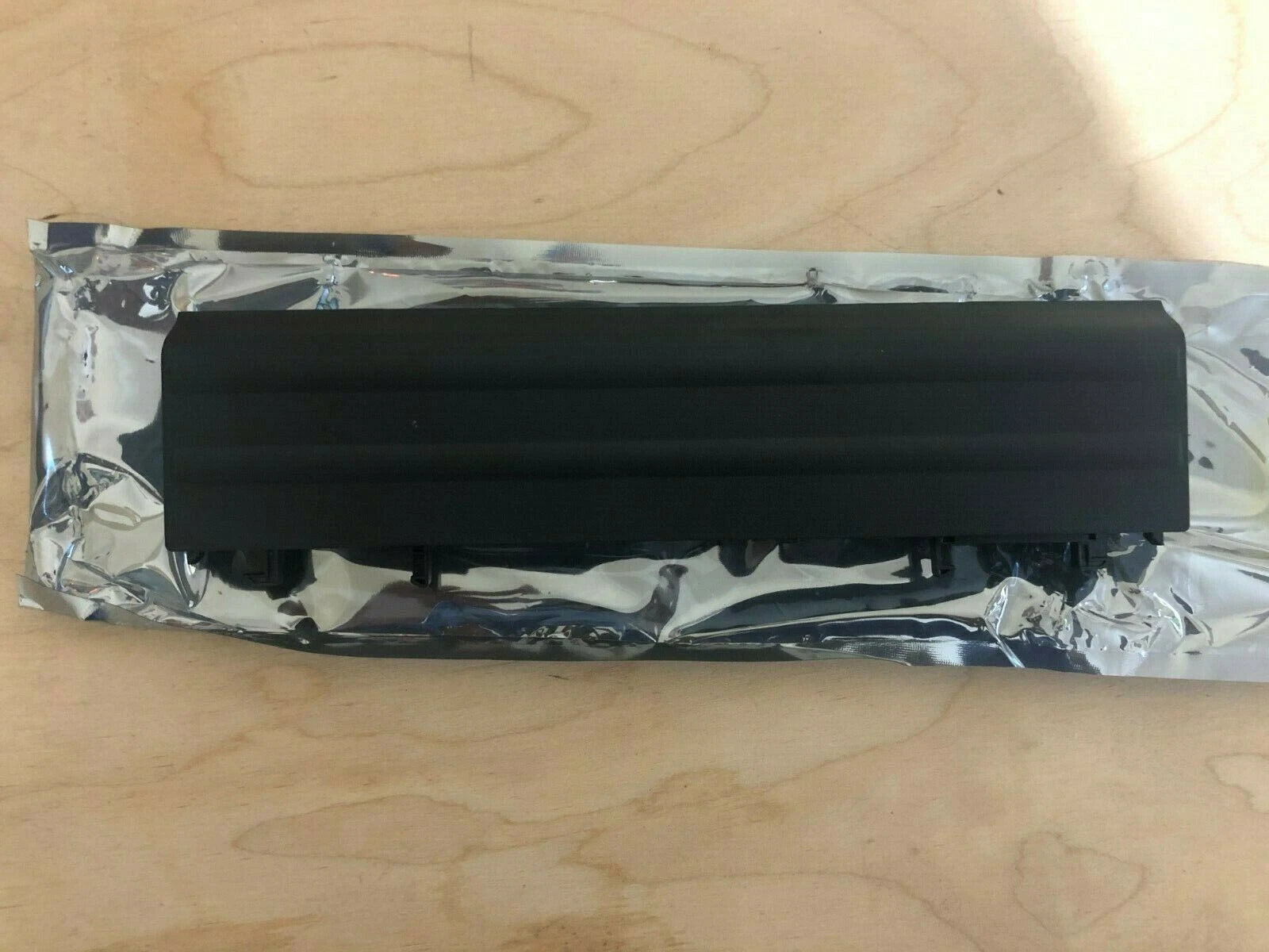Genuine  Dell VV0NF 11.1V 65Wh Battery