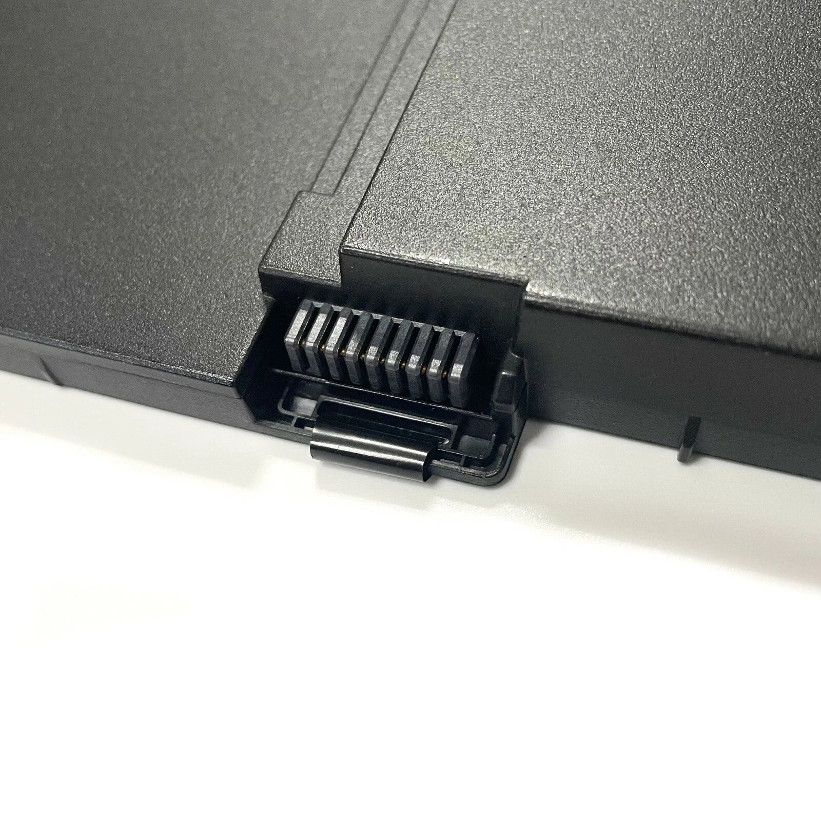 Genuine HP AM06XL 11.55V 95.9Wh 8310mAh Battery